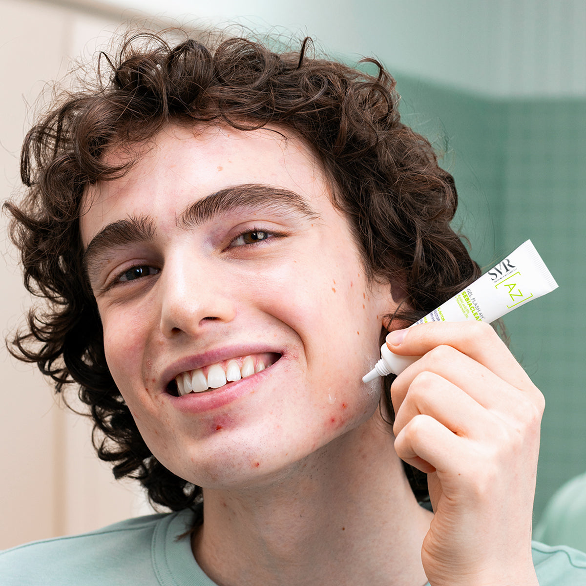 svr-sebiaclear-gel-flash-4h-crema-anti-brufoli-viso image 3