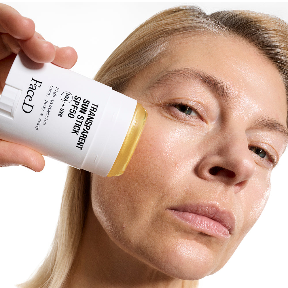 face-d-stick-solare-viso-e-corpo-trasparente-spf50 image 3